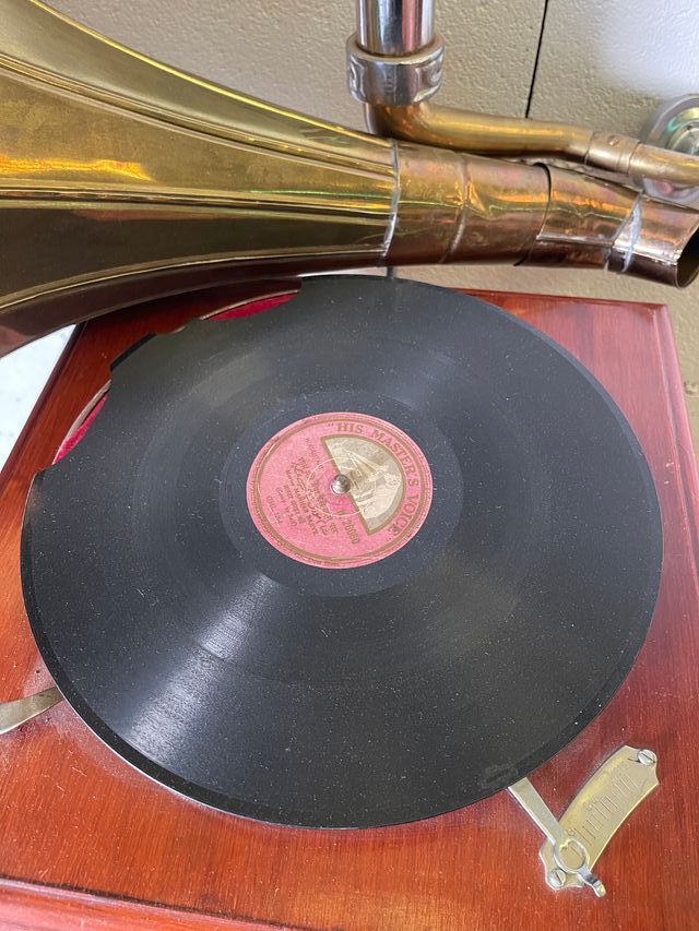 gramofono giradischi antico