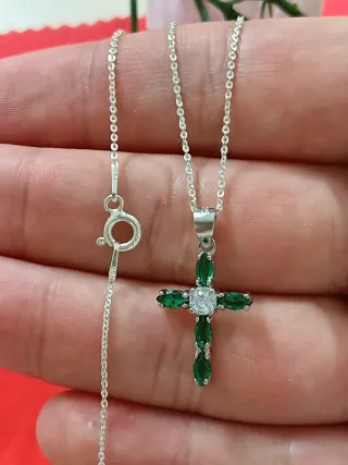Cadena y Colgante Cruz esmeralda circonitas Plata