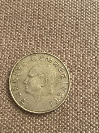 Moneta da 100 lire turche 1989