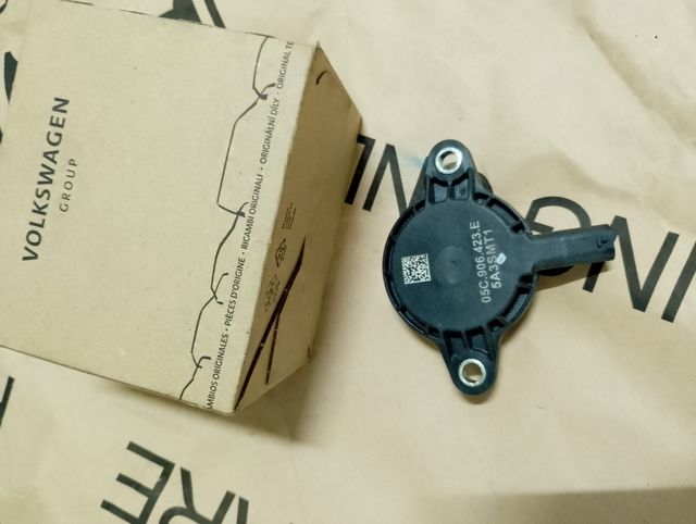 Sensor regulador árbol levas 05c906423e