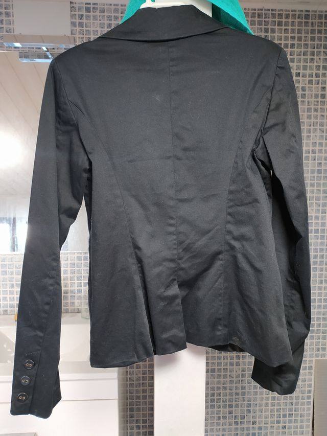 Americana negra Bershka básica