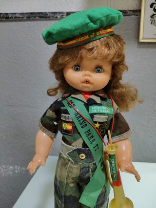Muñeca funcionando militares mili ejercito 