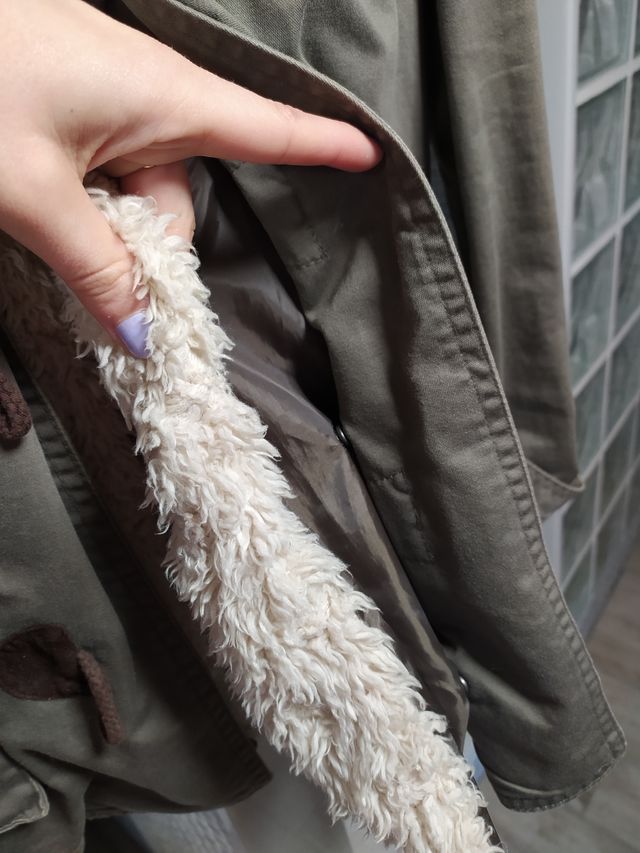 Abrigo verde grisáceo Pull and Bear