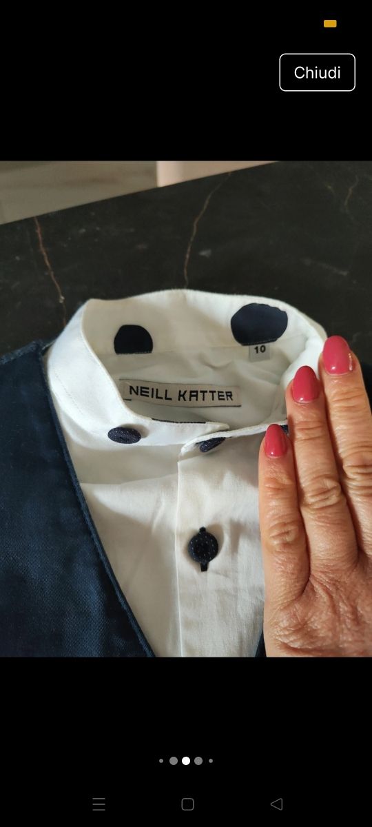 Vestiti da cerimonia o comun ragazzo,