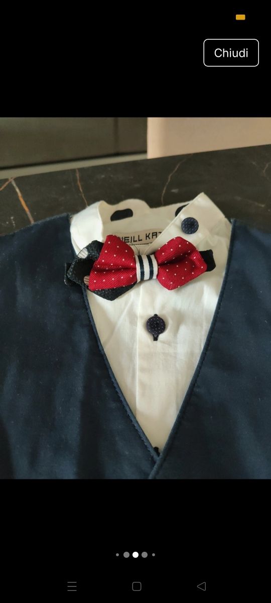 Vestiti da cerimonia o comun ragazzo,