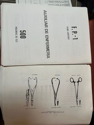 Apuntes y test de Auxiliar de Clinica.