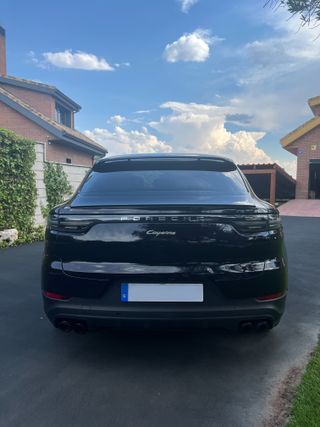 Porsche Cayenne Coupe E-Hybrid 