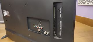 Smart TV LG 32LK6100PLB . Pantalla rota