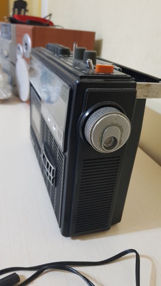 Radioregistratore a Cassette RT300L