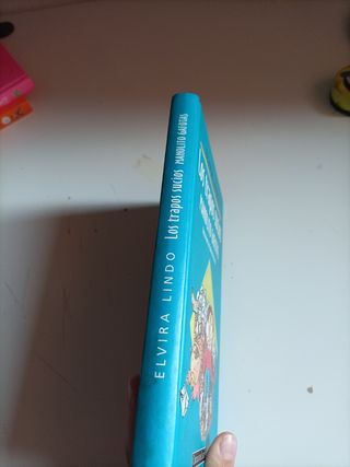 LOS TRAPOS SUCIOS DE MANOLITO - CARTONE (Spanish Edition)