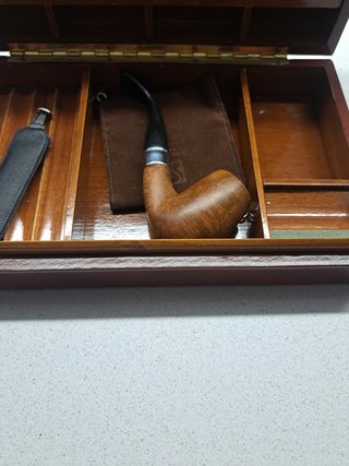 CAJA DE  MADERA  ANTIGUA , PARA PUROS