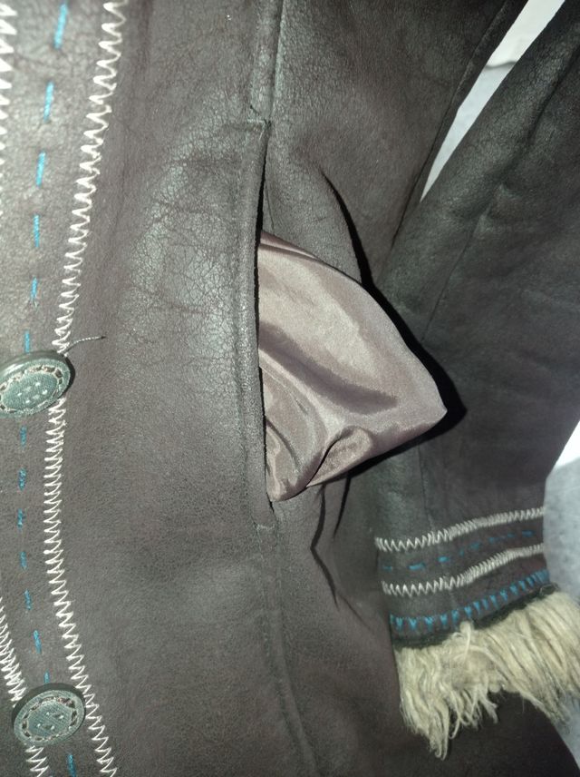 abrigo LARGO CON CAPUCHA