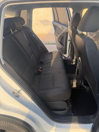 Volkswagen Tiguan 2011