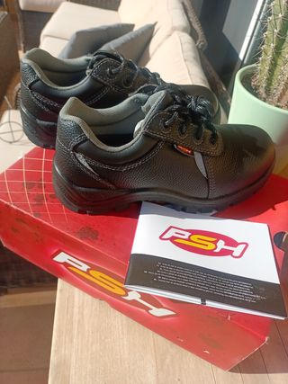 Zapatos de seguridad SIN ESTRENAR 