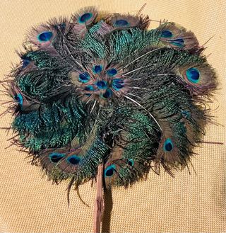Antiguo Abanico Vintage de Plumas y madera 1930s