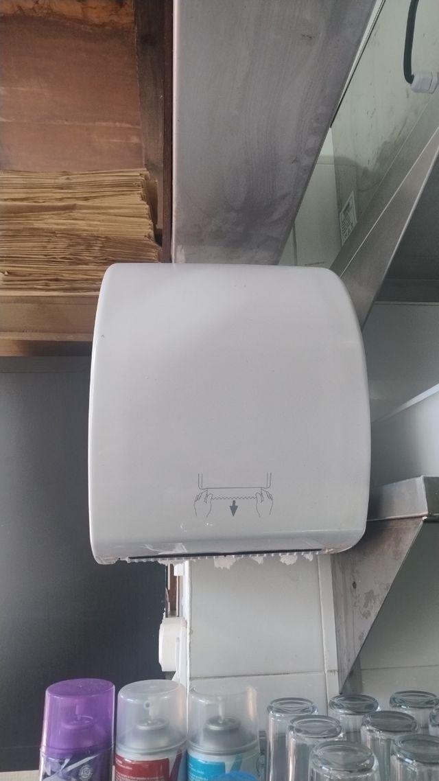 Dispensador de papel cocina