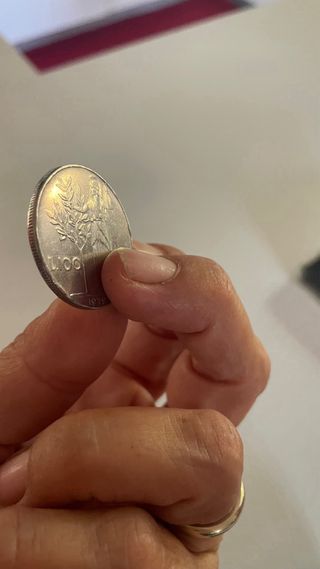 Moneta rara 100 lire testa capovolta 1979