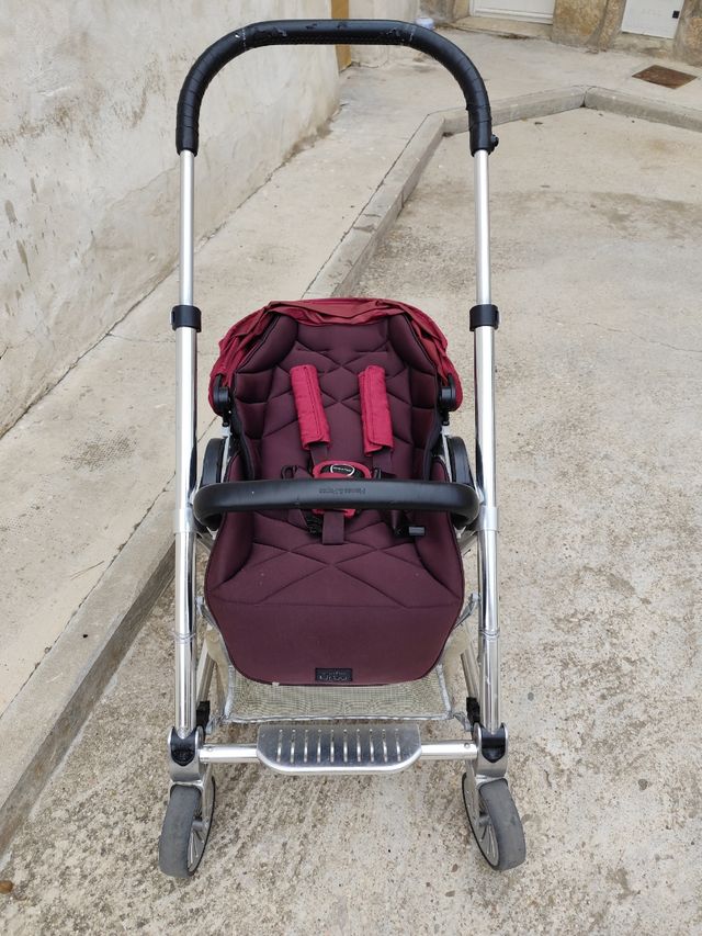 Carro con capazo mamas and papas