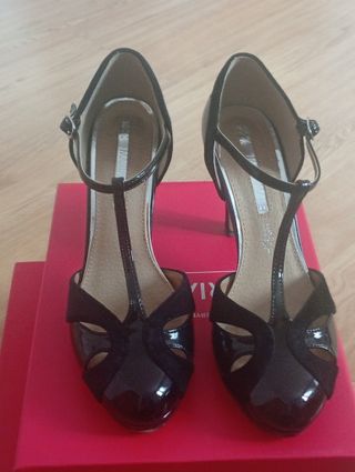 ZAPATOS SEÑORA CHAROL