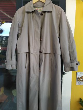 Trench larga con forro desmontable