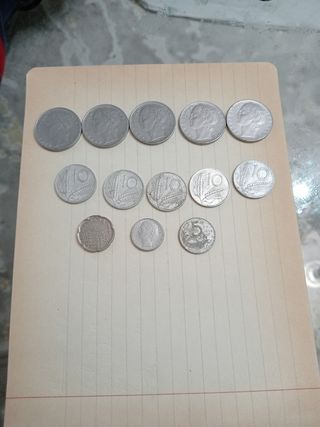 LOTE DE 12 MONEDAS ANTIGUAS ITALIA