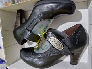 Zapatos de piel PITILLOS nuevos