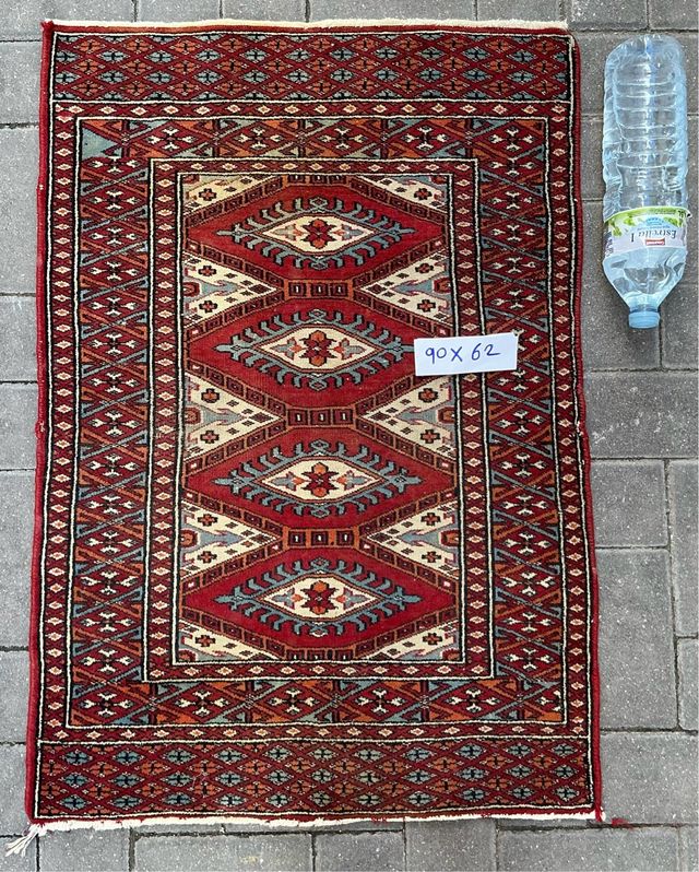 Tappeto antico vintage in lana persiana fatto a mano