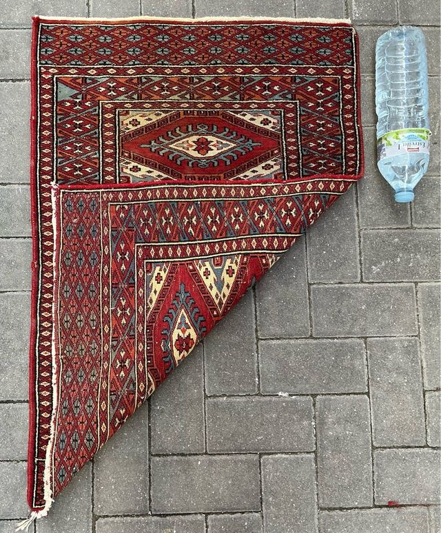 Tappeto antico vintage in lana persiana fatto a mano