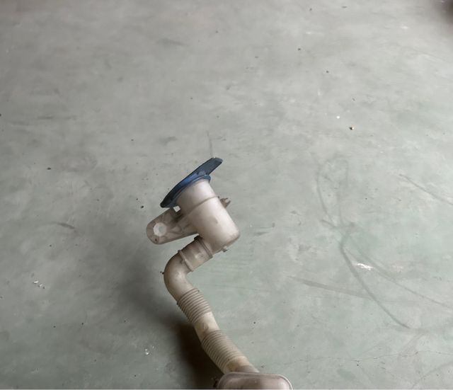 Tubo limpiaparabrisas Volkswagen Golf 5