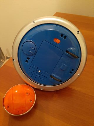 Robot Chicco che si muove, si illumina e parla