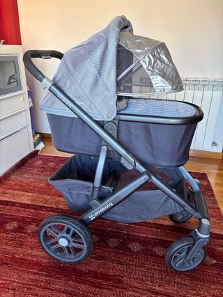Coche y capazo bebe Upa Baby