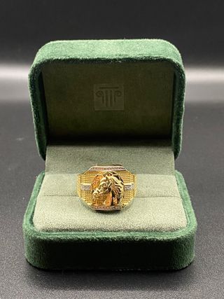 Ref110 Anillo de caballo de oro de 18k