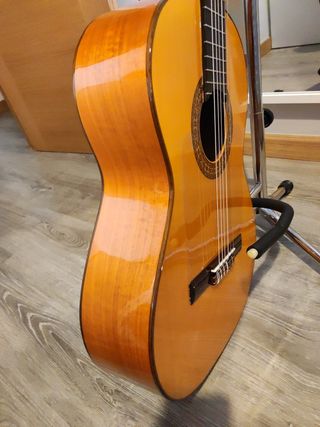 Guitarra Flamenca ciprés maciza