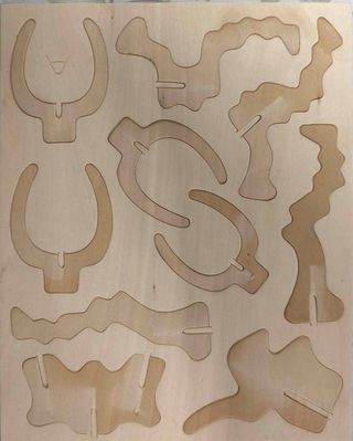 Puzzle dinosaurio triceratops de madera