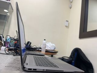 HP ZBOOK G5 I9 32 RAM 512 SSD