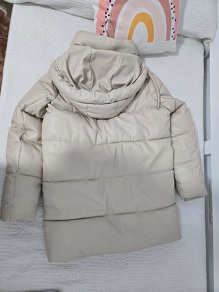 Abrigo acolchado zara efecto piel