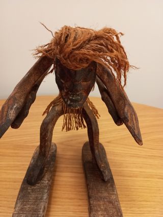 Figura indígena artesana