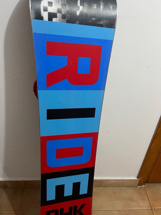 Tabla de snowboard Ride + fijaciones + botas