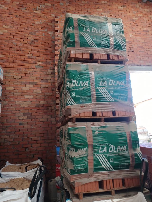 Ladrillo rojo raspado de 3.5 Cm