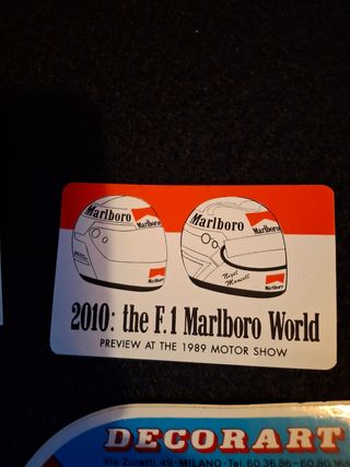 5 adesivi relativi al motor show