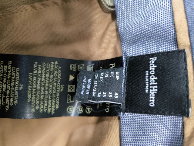 PANTALÓN TIPO DOCKERS PEDRO DEL HIERRO