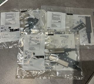 Herrajes de presión y apertura UTRUSTA Ikea