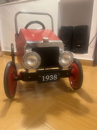 auto giocattolo vintage per bambini