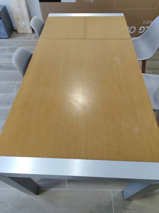 Mesa comedor extensible 