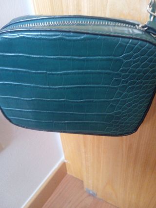 Bolso de hombro verde oscuro de .