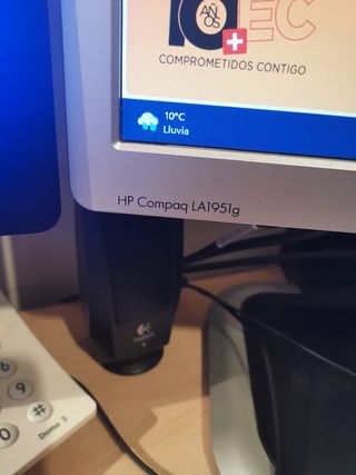 Pantalla HP  1951g