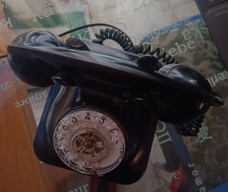 Teléfono bakelita