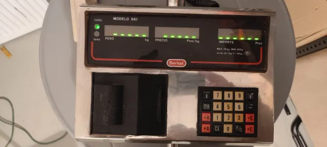 Bascula colgante vintage