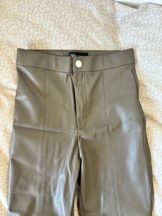 Pantalon cuero