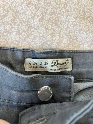 Pantalon vaquero gris